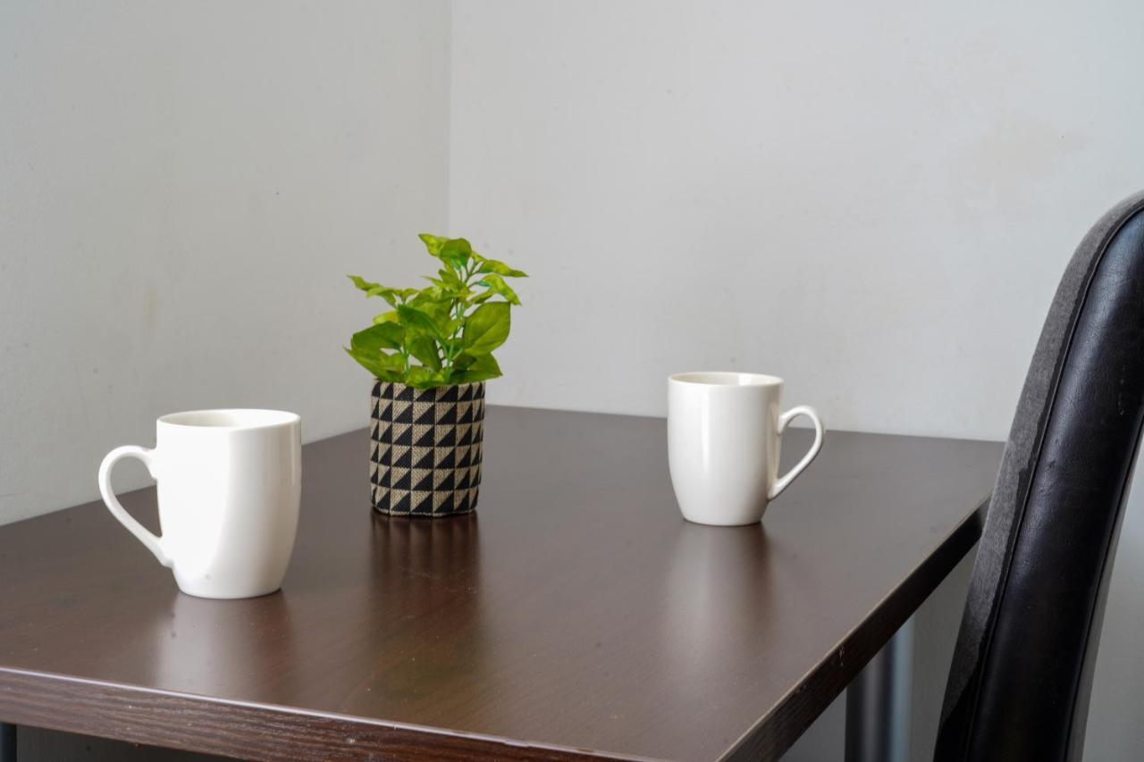 Apartamento Sun Plaza Oasis With Self Check In And Fast Wifi Bucarest Exterior foto