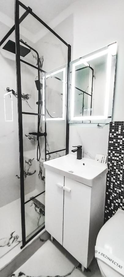Apartamento Sun Plaza Oasis With Self Check In And Fast Wifi Bucarest Exterior foto