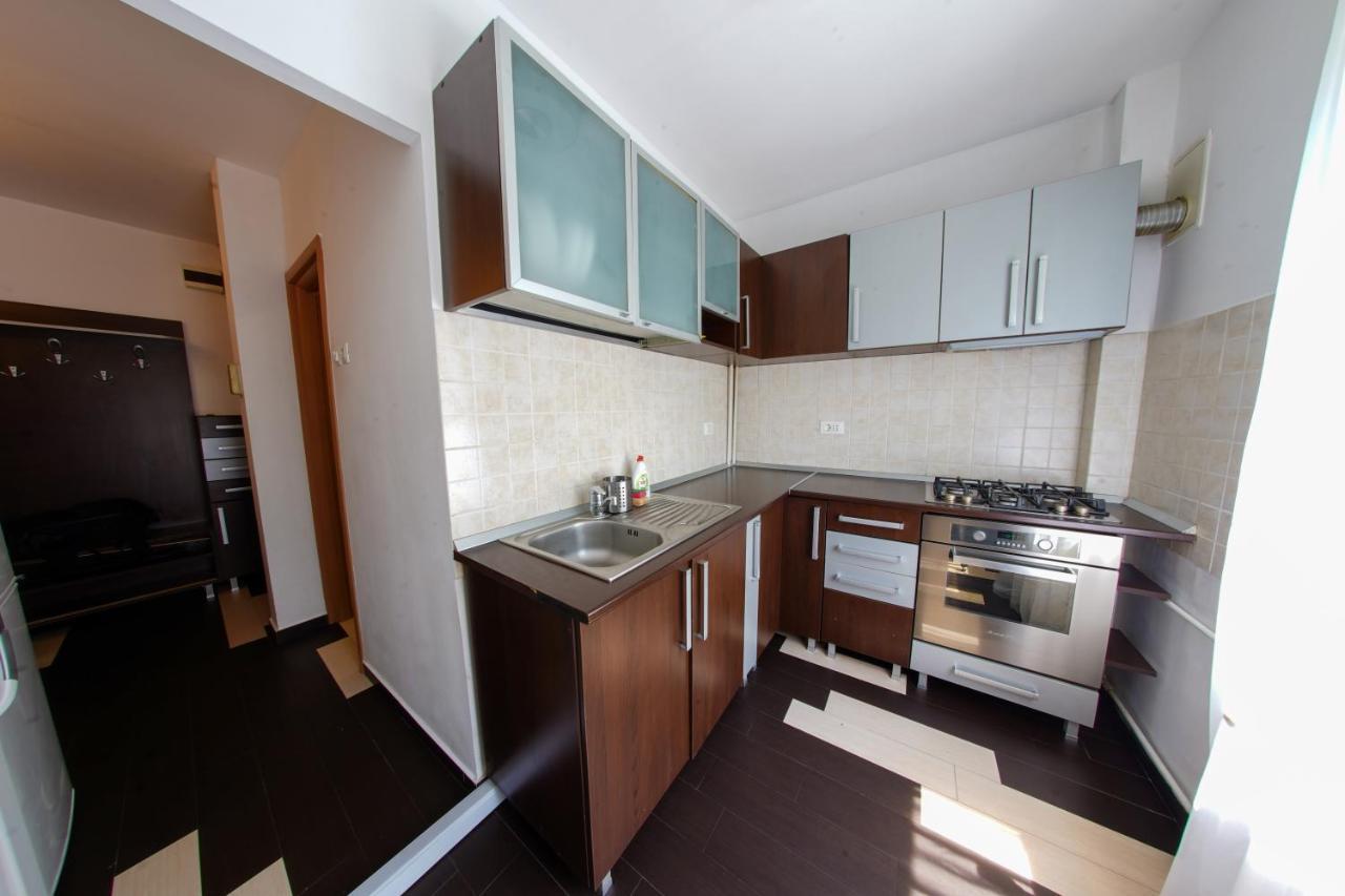 Apartamento Sun Plaza Oasis With Self Check In And Fast Wifi Bucarest Exterior foto